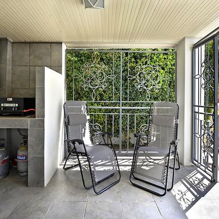 Lemon Tree Cottage Self Catering 프란쉬후크 외부 사진