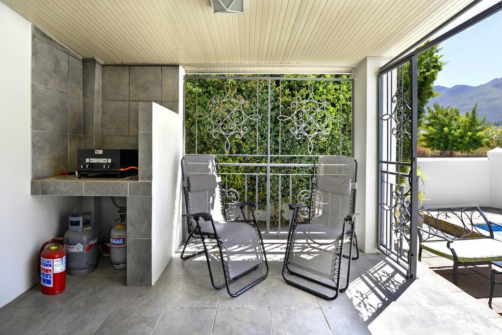 Lemon Tree Cottage Self Catering 프란쉬후크 외부 사진