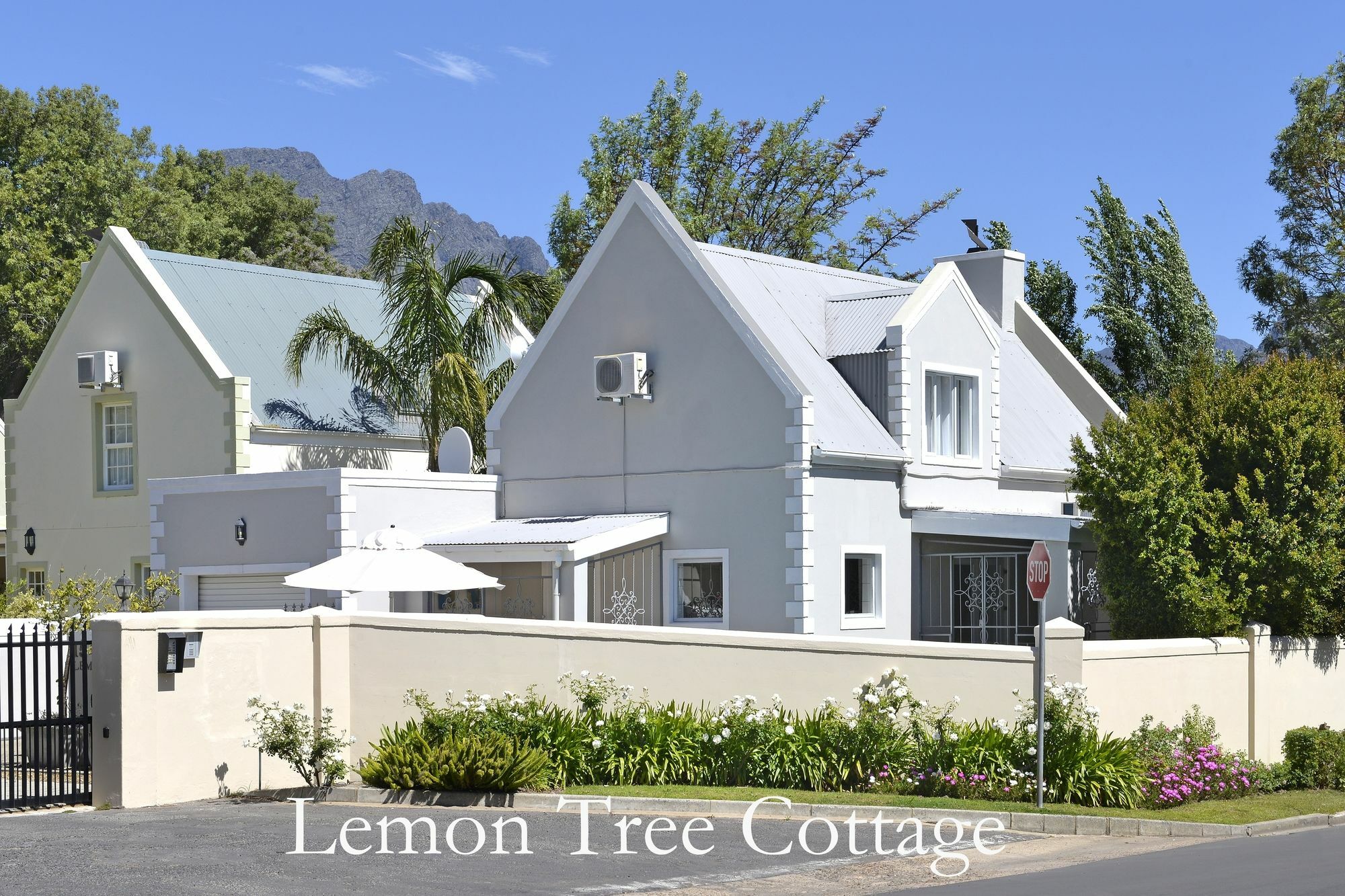 Lemon Tree Cottage Self Catering 프란쉬후크 외부 사진